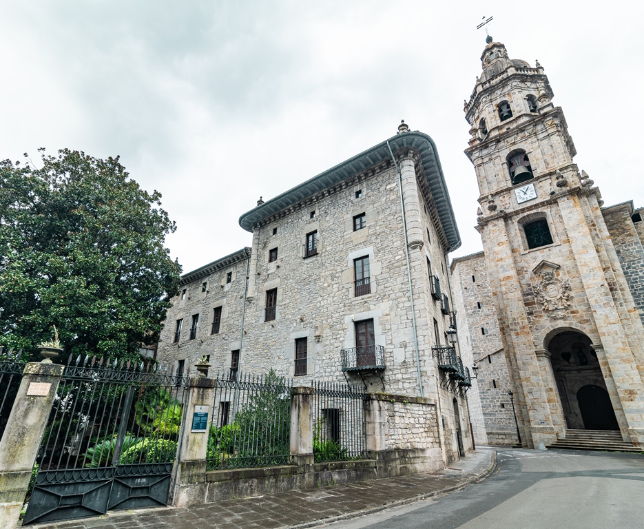 bergara-monumentala-01